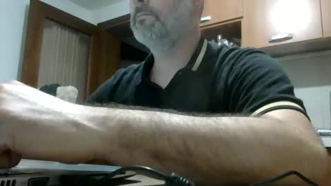 Snapshot of caldoski chatting on May 31, 8:21 pm caldoski online show from May 31, 8:21 pm