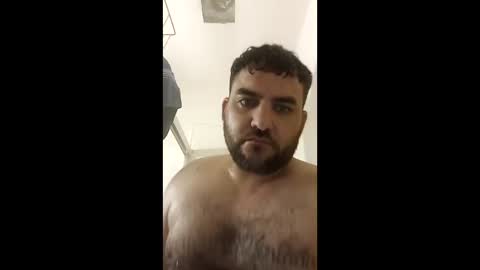 caliboy01990872 online show from April 3, 6:44 am