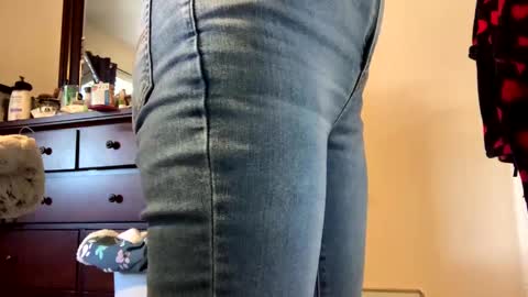 Snapshot of calishop1 chatting on January 18, 6:21 pm calishop1 online show from January 18, 6:21 pm