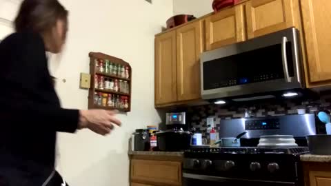 Snapshot of calishop1 chatting on February 11, 4:44 am calishop1 online show from February 11, 4:44 am