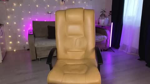 Snapshot of call_me_dasha chatting on November 2, 10:50 am Dasha inst dasha is nice online show from November 2, 10:50 am