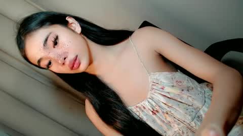 call_me_nina online show from June 20, 1:09 am