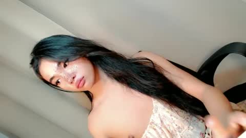 call_me_nina online show from June 26, 1:43 am