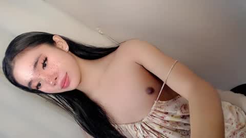 call_me_nina online show from July 10, 12:48 am