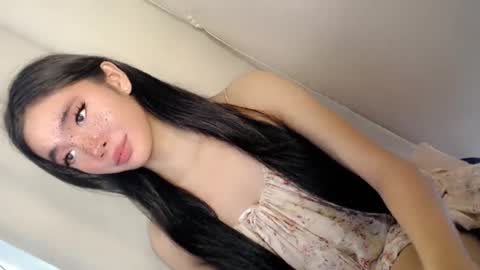 call_me_nina online show from July 14, 2:05 am