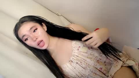 call_me_nina online show from July 19, 12:47 am
