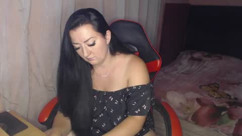 Snapshot of call_me_shaya chatting on June 15, 3:14 pm Shaya online show from June 15, 3:14 pm