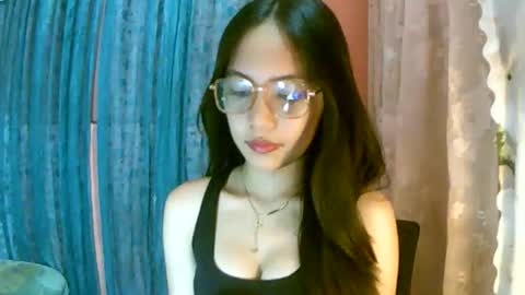 Snapshot of calla_freya chatting on October 16, 11:22 am Freya online show from October 16, 11:22 am