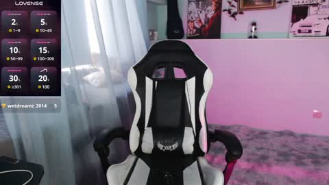 Snapshot of callerbowltim chatting on December 20, 10:49 am alextim online show from December 20, 10:49 am