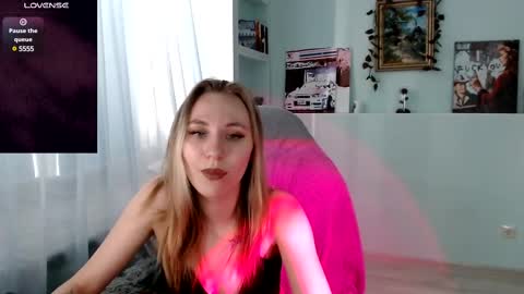 Snapshot of callerbowltim chatting on February 14, 7:07 am alextim online show from February 14, 7:07 am