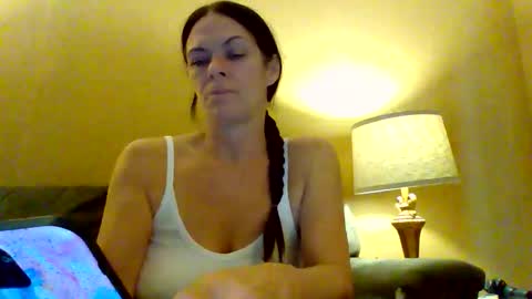 Snapshot of calli_girl420 chatting on February 17, 4:31 am Calli online show from February 17, 4:31 am