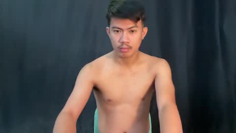 Snapshot of callme_jus chatting on June 30, 12:55 am Jus online show from June 30, 12:55 am