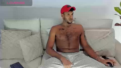 Snapshot of callmeby_lebron chatting on September 29, 4:12 pm LeBron online show from September 29, 4:12 pm