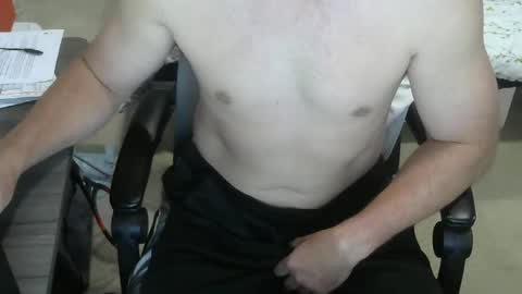 Snapshot of callmeroger33 chatting on October 9, 3:43 pm callmeroger33 online show from October 9, 3:43 pm