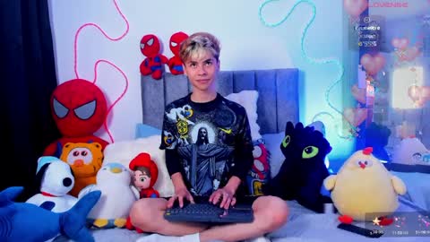 callum online show from April 8, 4:12 am