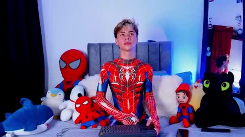 callum online show from April 15, 5:58 am