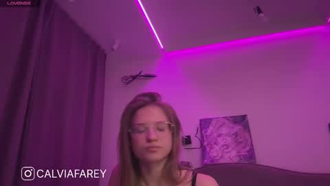 Snapshot of calvia_farey chatting on February 13, 2:56 am calvia_farey online show from February 13, 2:56 am