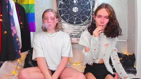 Snapshot of calvin_kevin_grem chatting on February 1, 8:50 am Calvin Kevin Grem online show from February 1, 8:50 am