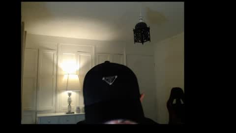 Snapshot of calvindelux chatting on July 20, 9:39 pm calvindelux online show from July 20, 9:39 pm
