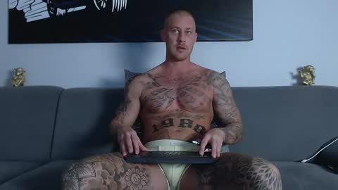 Calvin  online show from February 3, 5:24 pm