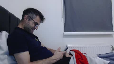 Snapshot of calvinjohnlad chatting on December 16, 3:54 pm Calvinjohnlad online show from December 16, 3:54 pm