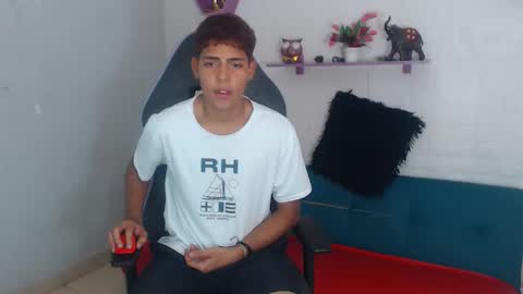 Snapshot of cam_xman chatting on November 27, 3:41 am cam_xman online show from November 27, 3:41 am