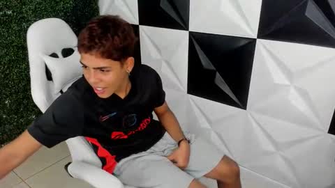 Snapshot of cam_xman chatting on December 3, 1:13 am cam_xman online show from December 3, 1:13 am