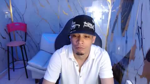 cam_xman online show from March 8, 1:59 pm