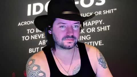 camarant online show from November 15, 9:06 am