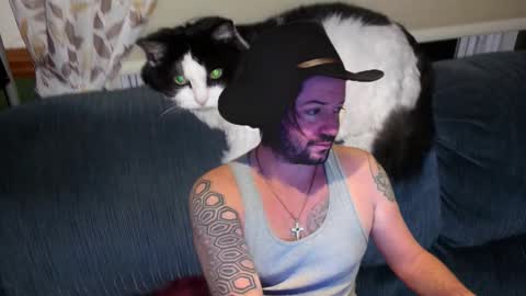 camarant online show from November 18, 9:14 am