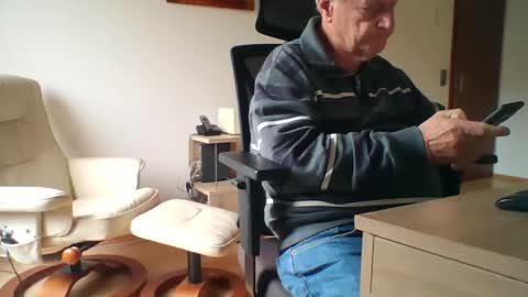 Snapshot of camcologne chatting on November 26, 10:16 am camcologne online show from November 26, 10:16 am