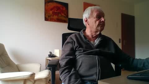 camcologne online show from March 11, 9:37 am