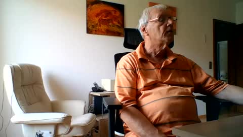 Snapshot of camcologne chatting on July 7, 9:35 am camcologne online show from July 7, 9:35 am