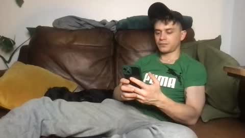 CamDoAttitude online show from April 7, 9:26 pm