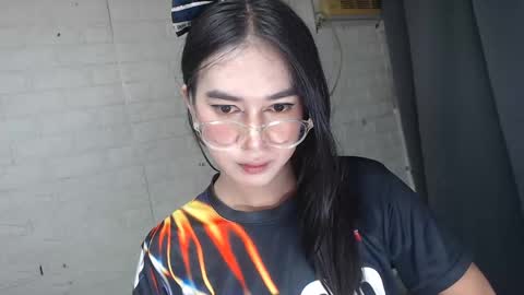 Snapshot of camela_star chatting on February 4, 9:52 pm camela_star online show from February 4, 9:52 pm