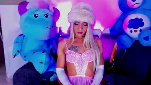 camelyharrper1 online show from October 12, 4:00 am