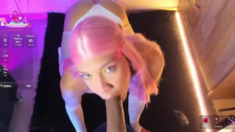 INDEPENDENT MODEL online show from April 18, 3:21 am