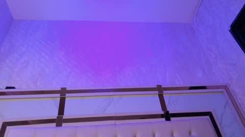 cameron_hearts online show from April 19, 6:10 pm