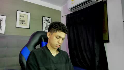 CAMERON online show from April 18, 3:43 am