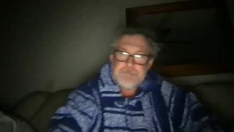 Snapshot of camhardwood chatting on February 23, 10:06 am Cam Hardwood online show from February 23, 10:06 am