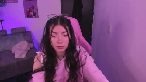 CAMI  online show from December 1, 10:26 pm