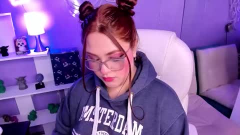 Camila Osorio online show from December 18, 8:04 pm