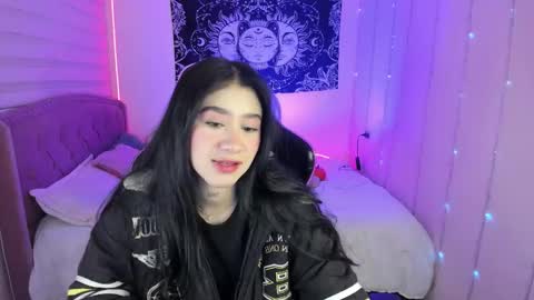 Snapshot of camiilaatorres chatting on October 21, 6:19 pm camila online show from October 21, 6:19 pm