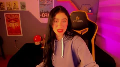 Snapshot of camiilaatorres chatting on October 30, 4:03 am camila online show from October 30, 4:03 am