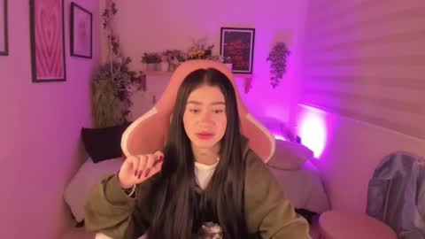 Snapshot of camiilaatorres chatting on November 27, 2:57 am camila online show from November 27, 2:57 am