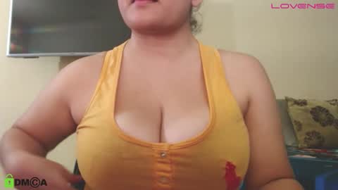 Camila  online show from January 7, 4:20 pm