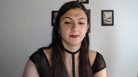 Snapshot of camila_bigcock_ts chatting on January 14, 5:40 am camila online show from January 14, 5:40 am