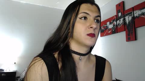 Snapshot of camila_bigcock_ts chatting on February 25, 6:47 am camila online show from February 25, 6:47 am