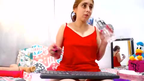 Snapshot of camila_cami chatting on July 8, 6:01 pm Camila online show from July 8, 6:01 pm