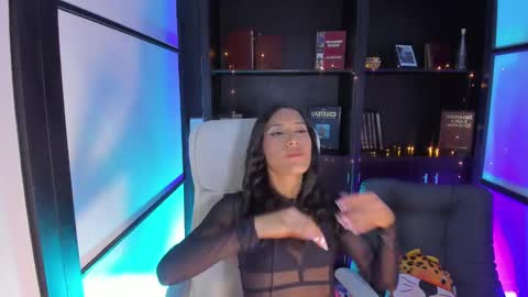 Snapshot of camila_harperr chatting on February 3, 3:42 am C A M I L A online show from February 3, 3:42 am